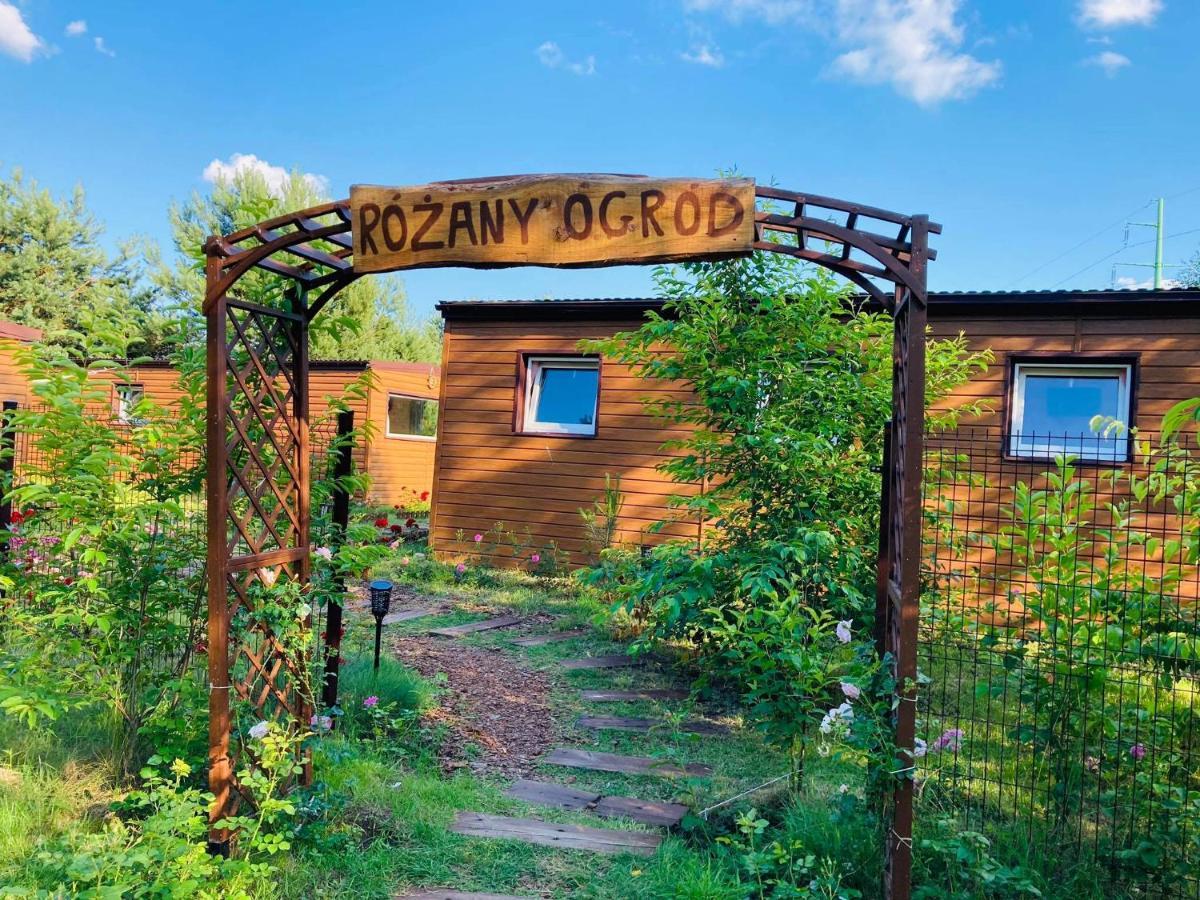Miodowy Zakatek Caloroczne Domki I Pokoje Przy Suntago, Deepspot, Pyszne Sniadania, Grill, Ognisko Mszczonow Luaran gambar